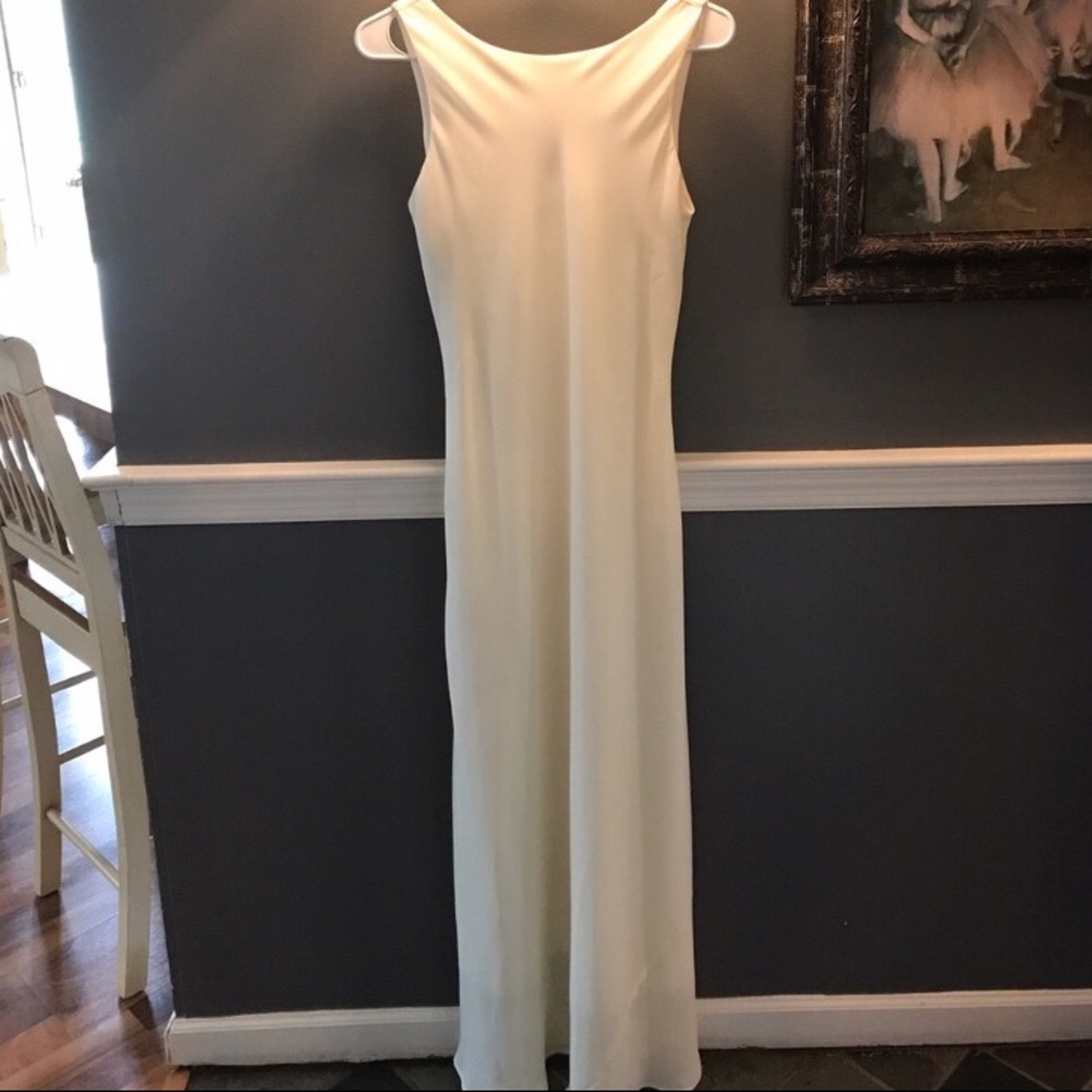 Sleek Cream Boatneck Wedding Gown - Picture 2 of 8